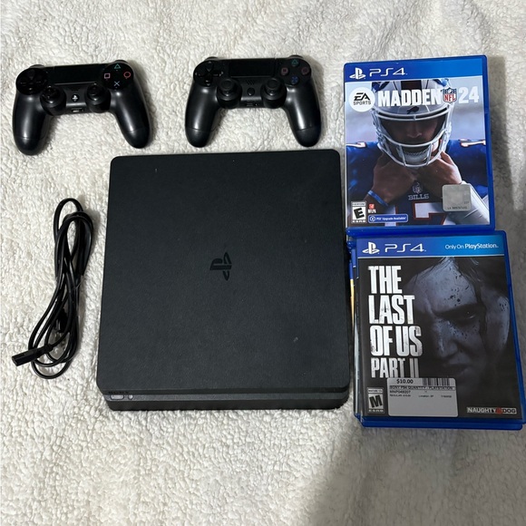 Sony playstation 4 PS4 slim - Picture 1 of 4